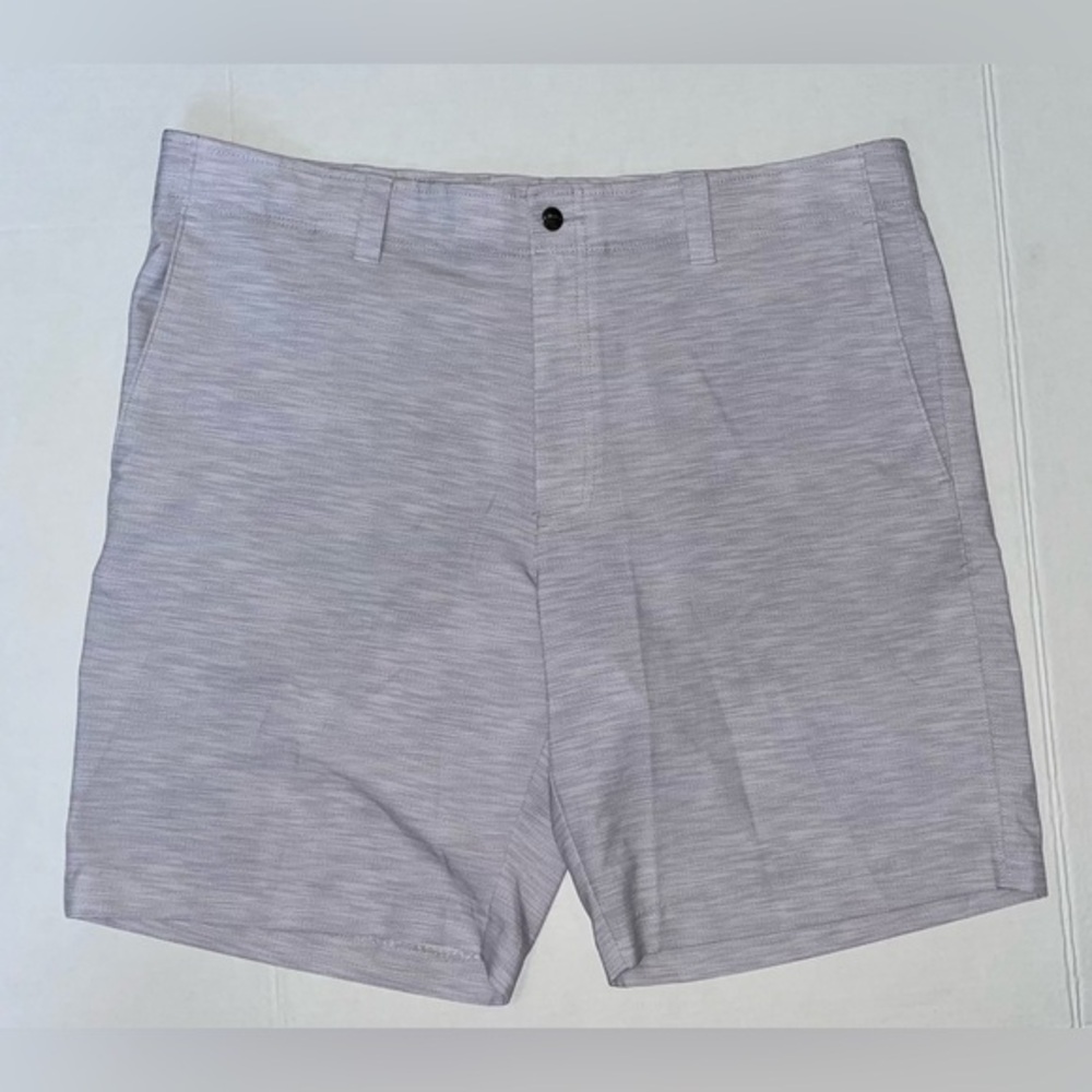 Callaway Men's Golf Shorts - Size 38 - Light Gray stripe